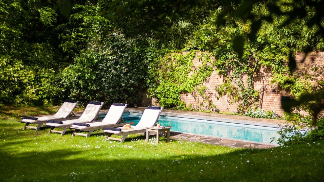 Guest House La Maison Chantecler Uccle Exterior photo