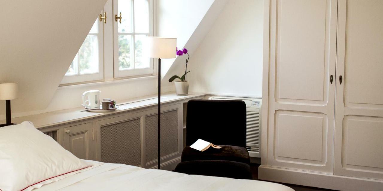 Guest House La Maison Chantecler Uccle Exterior photo